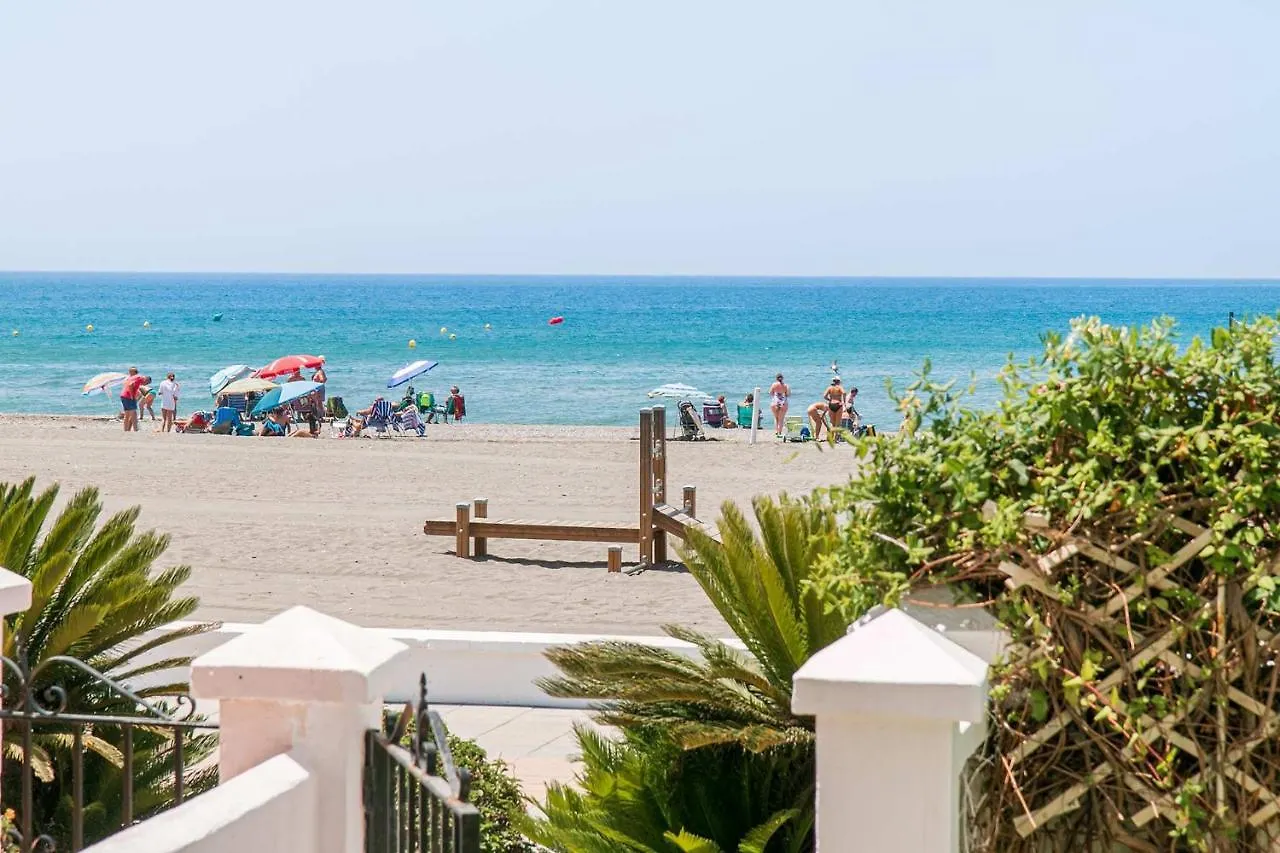 Apartamento Buganvillas Primera Linea De Playa Μάλαγα